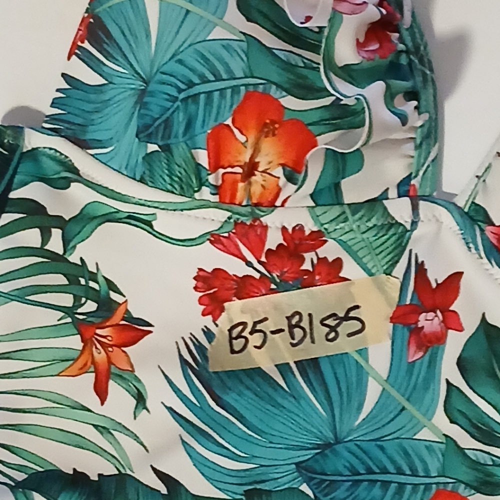 Shein Swimsuits For Women Floral  Rufled  One Piece Size M - Picture 10 of 10